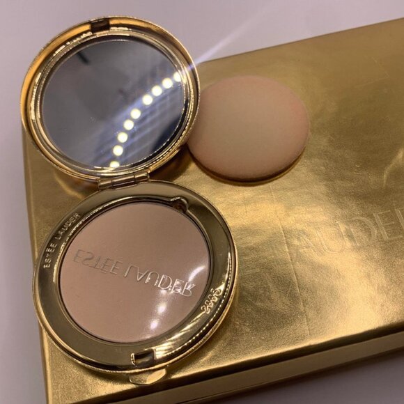 2000s Vintage Estee Lauder 'America The Beautiful' Collectible Powder Compact - Picture 7 of 9